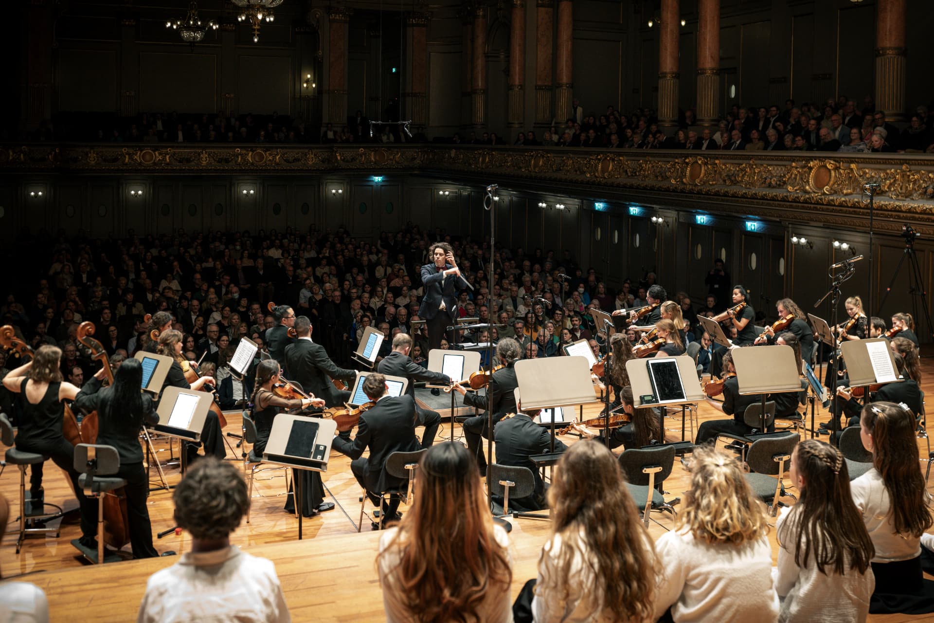 Empyrean Orchestra with the Zürcher Sängerknaben at the Tonhalle Zürich